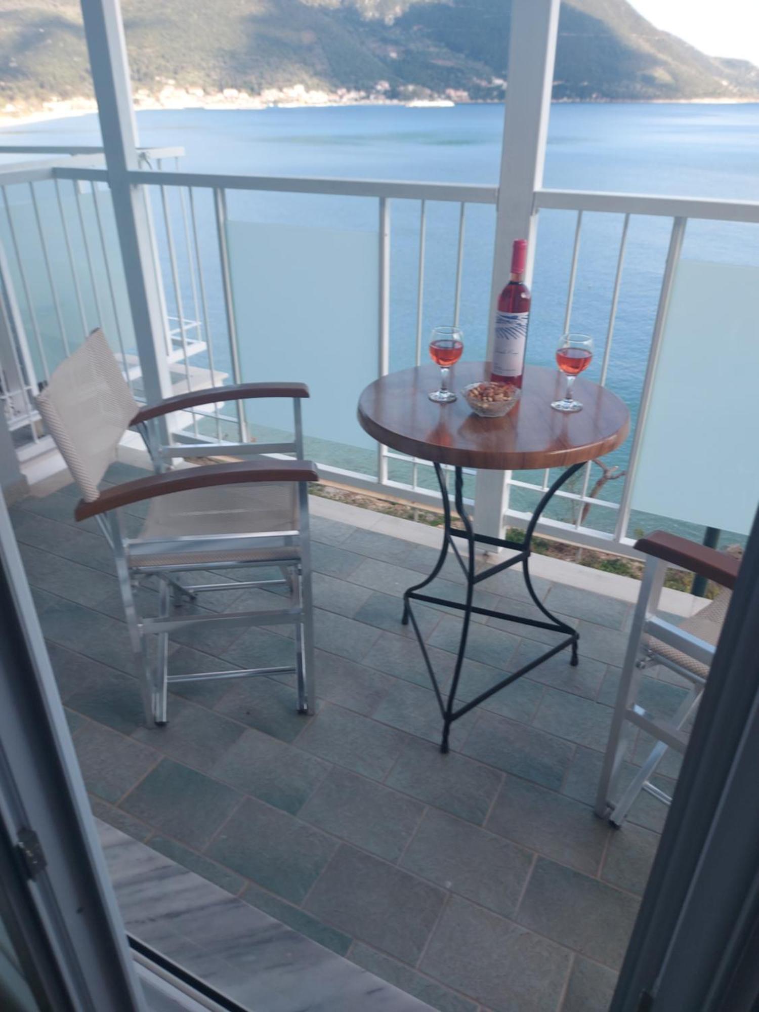 Romanza Apartment